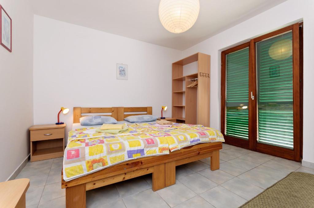 Fotografie z fotogalerie ubytování Apartments with a parking space Supetarska Draga - Gonar, Rab - 4987 v Rabu