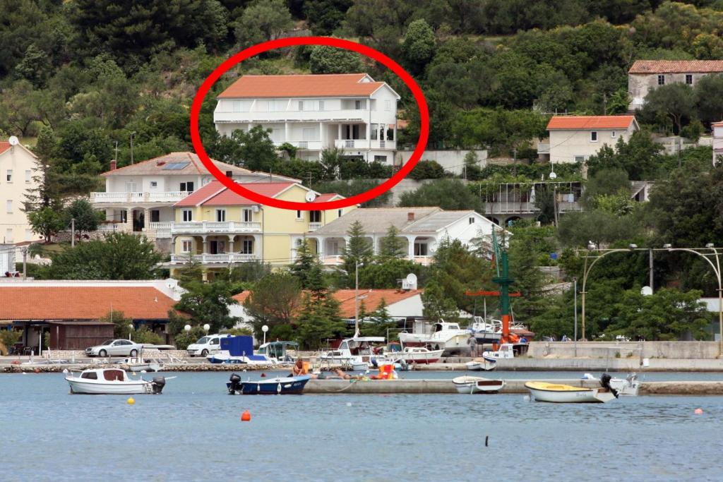 Apartments with parking space Kampor, Rab - 5018