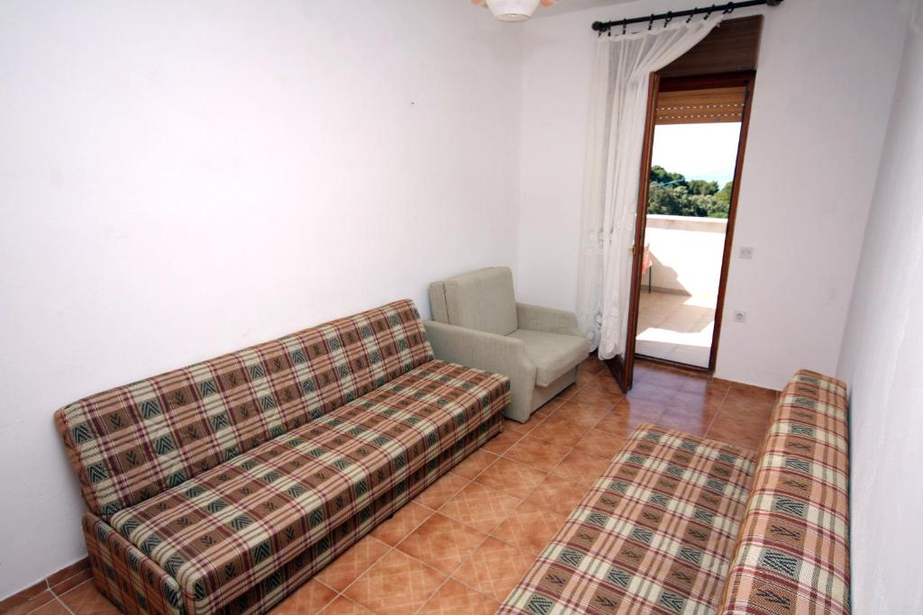Apartments by the sea Suha Punta, Rab - 5050 - 两居室公寓，带露台和海景