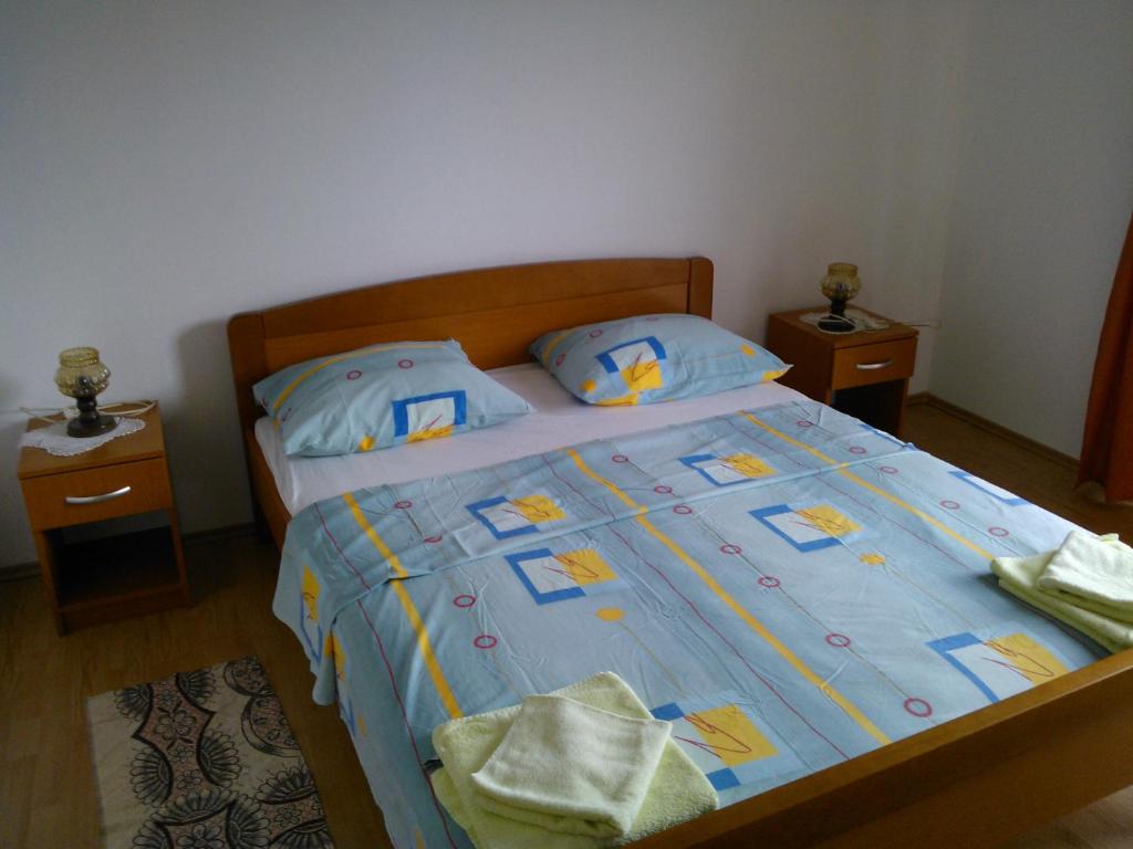 Postel nebo postele na pokoji v ubytování Apartments and rooms by the sea Cove Saplunara, Mljet - 4907