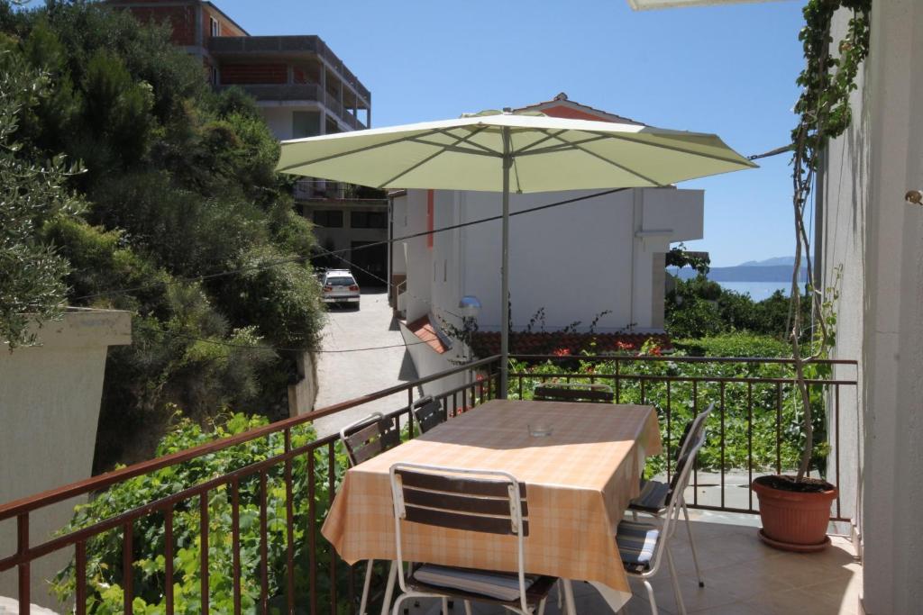 Balkón alebo terasa v ubytovaní Apartments by the sea Podgora, Makarska - 6774