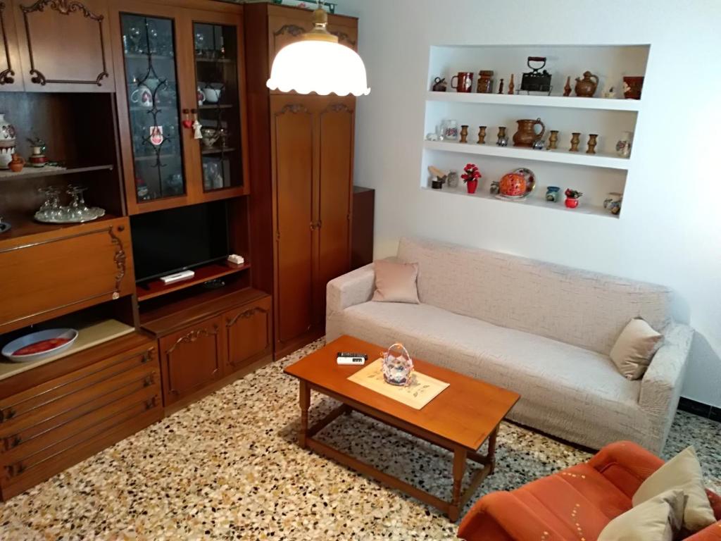 Kuchyňa alebo kuchynka v ubytovaní Apartments with parking spaces Makarska - 6784