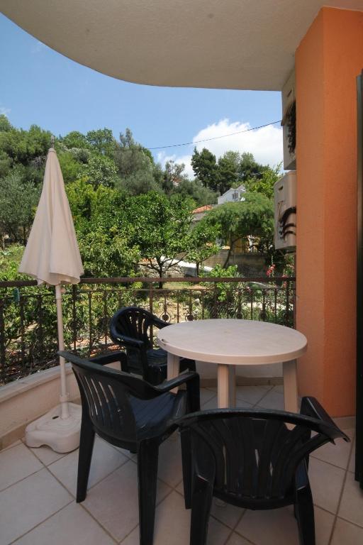 Balkón alebo terasa v ubytovaní Apartments by the sea Podgora, Makarska - 6725
