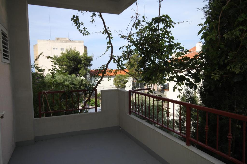 Balkón alebo terasa v ubytovaní Apartments with a parking space Makarska - 6691