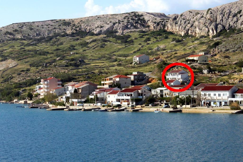 Fotografie z fotogalerie ubytování Apartments with a parking space Metajna, Pag - 6506 v destinaci Zubovići