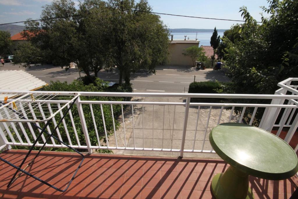 Balkón alebo terasa v ubytovaní Apartments by the sea Starigrad, Paklenica - 6624