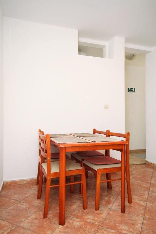 Fotografie z fotogalerie ubytování Apartments by the sea Brela, Makarska - 6688 v destinaci Brela