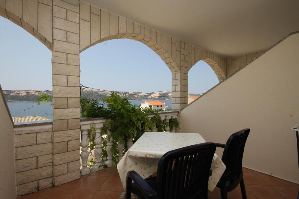 Balkón nebo terasa v ubytování Apartments by the sea Stara Novalja, Pag - 6469