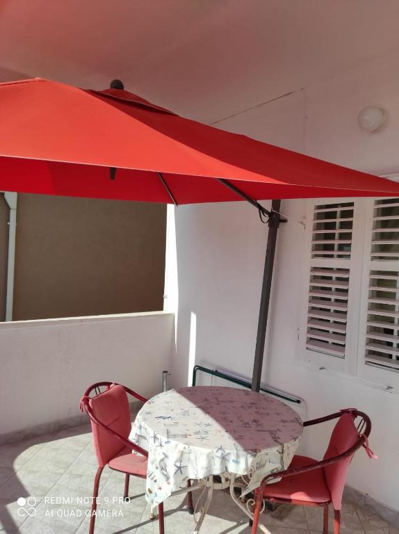 Fotografie z fotogalerie ubytování Apartments by the sea Podgora, Makarska - 6596 v Podgoře
