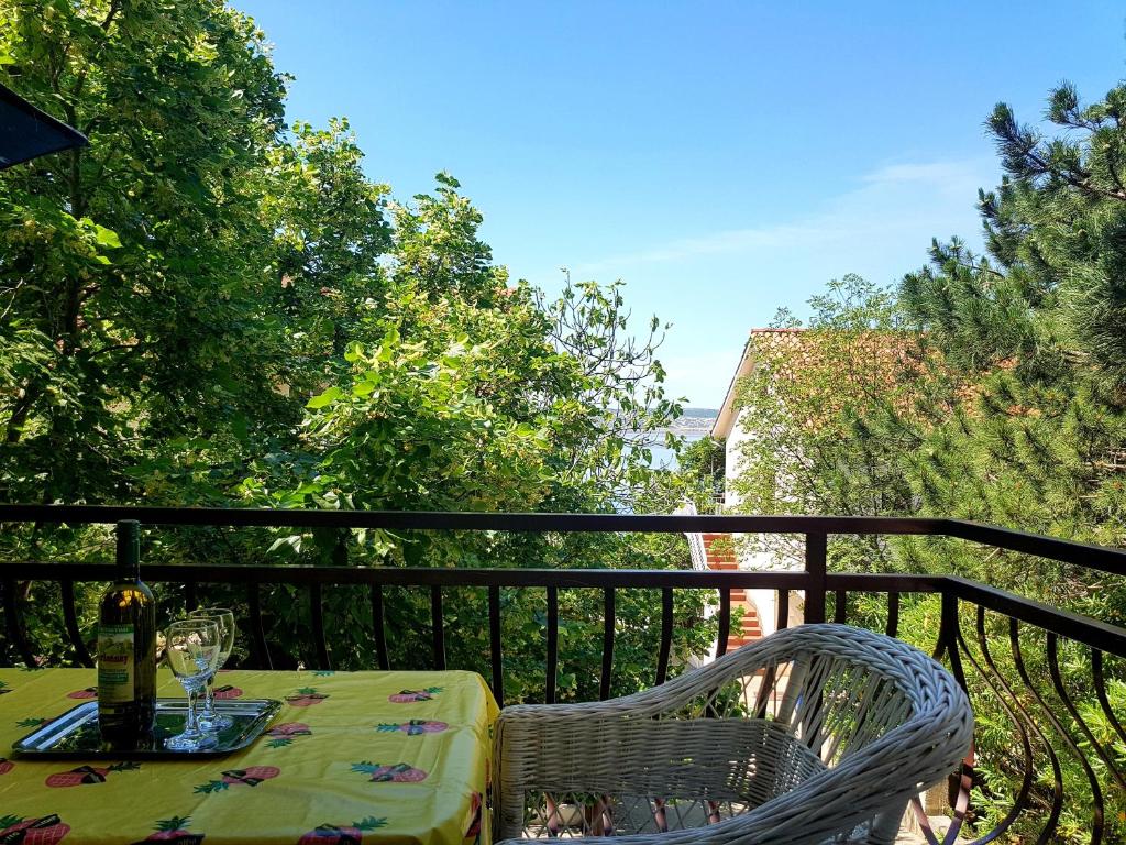 Balkón alebo terasa v ubytovaní Apartments by the sea Starigrad, Paklenica - 6621