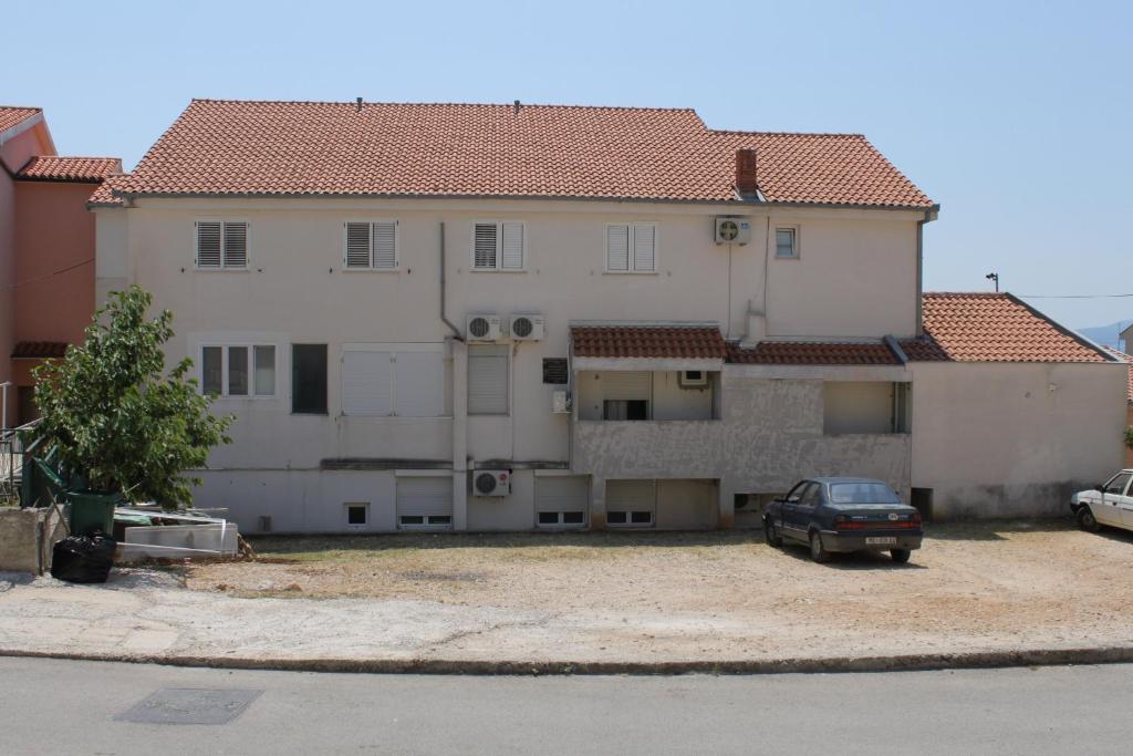Budova, v ktorej sa apartmán nachádza
