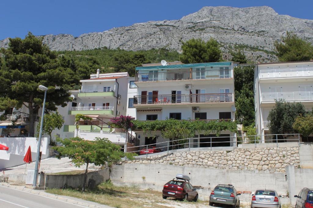 Apartments with parking space Baska Voda, Makarska - 6761