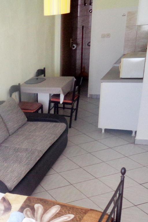 Fotografia z galérie ubytovania Apartments with a parking space Baska Voda, Makarska - 6872 v destinácii Baška Voda