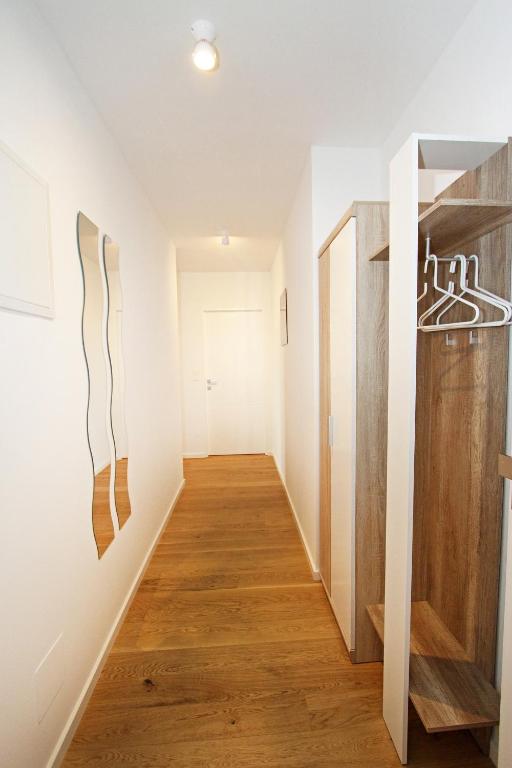 Christiano Apartments Hauptbahnhof | contactless check-in - Duplex One-Bedroom Apartment