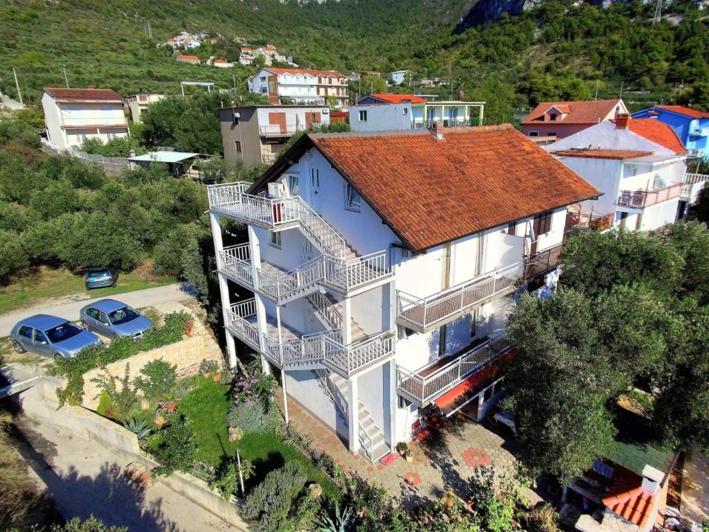 Fotografia z galérie ubytovania Apartments with a parking space Gradac, Makarska - 6881 v destinácii Gradac