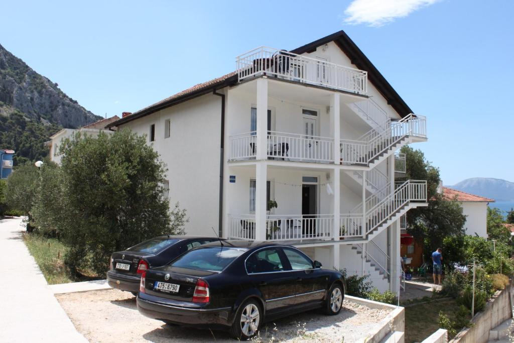 Fotografia z galérie ubytovania Apartments with a parking space Gradac, Makarska - 6881 v destinácii Gradac