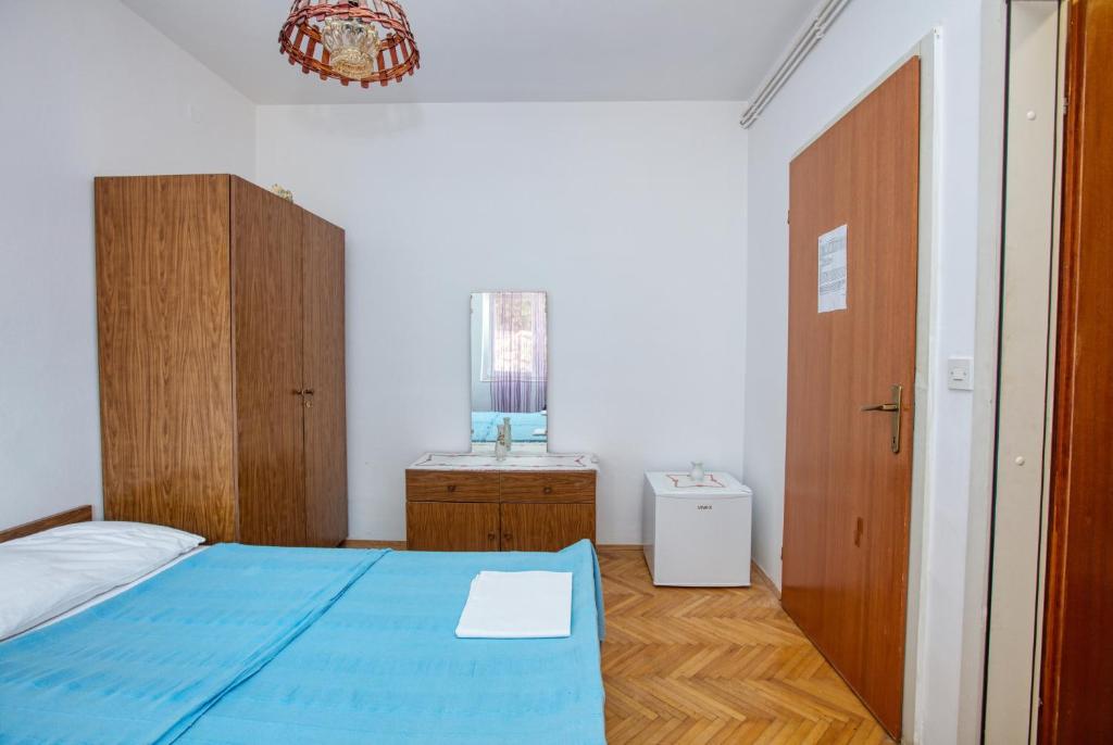 Apartments and rooms by the sea Tisno, Murter - 5128 - Chambre Double