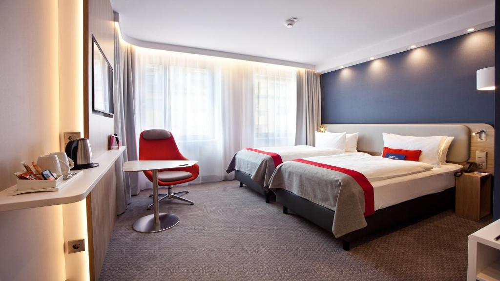 Postel nebo postele na pokoji v ubytování Holiday Inn Express - Saarbrücken by IHG
