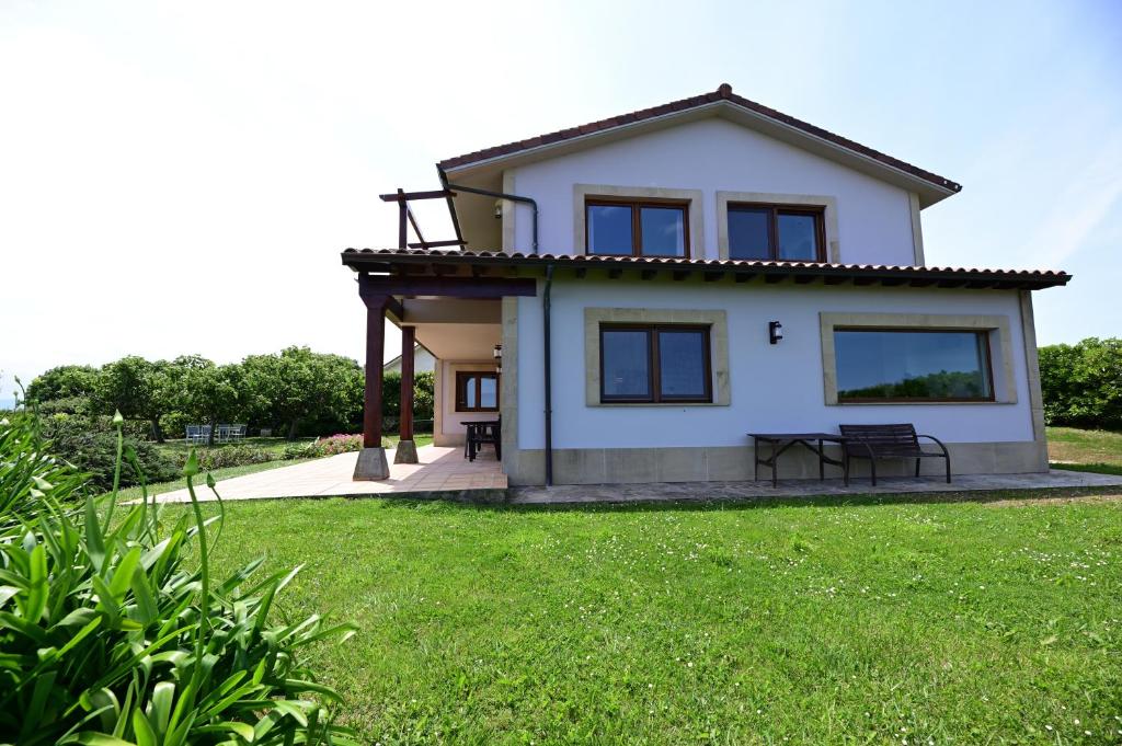 Ogród w obiekcie VILLA&MAR LANGRE BEACH