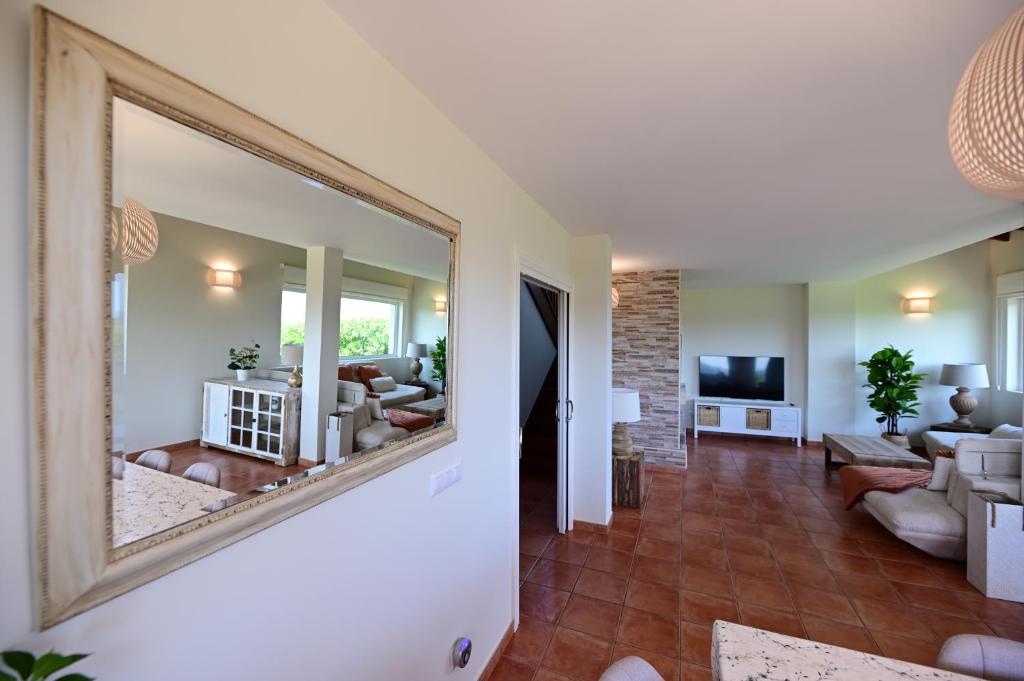 Telewizja i/lub zestaw kina domowego w obiekcie VILLA&MAR LANGRE BEACH
