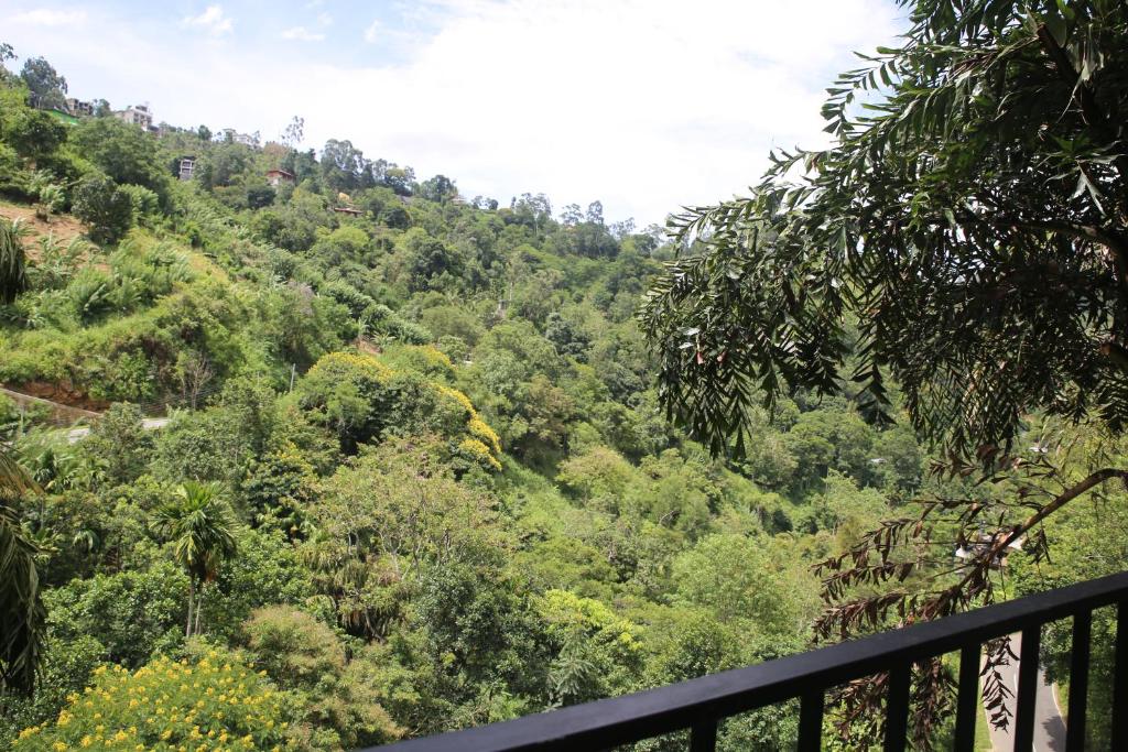 Rawana Mountain View Homestay - 5