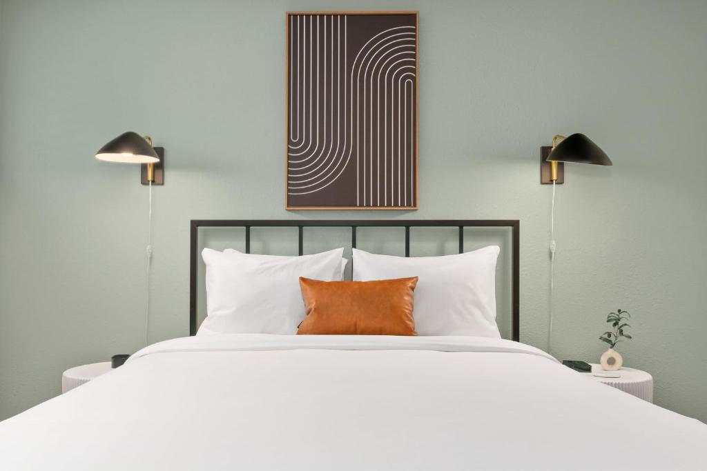 Abode Houston - Norfolk - 
