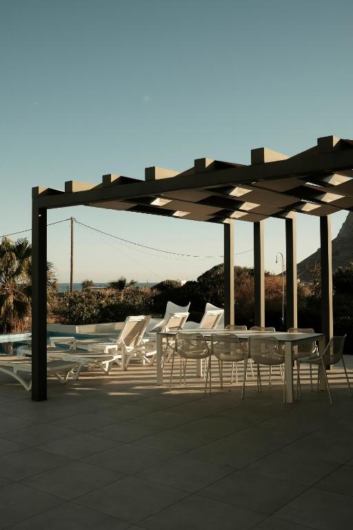 Bazén v ubytovaní Villa Gardenia, villa de luxe avec piscine à débordement alebo v jeho blízkosti