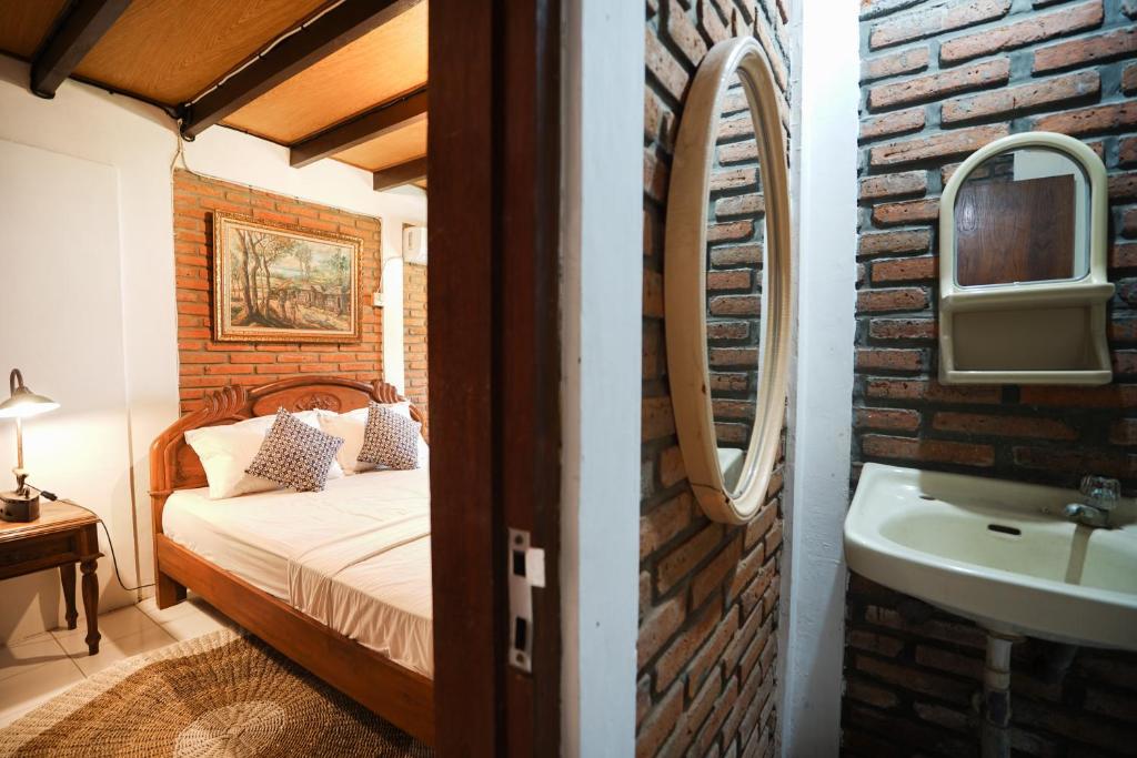 Katang - Katang Guest House - Deluxe Double Room