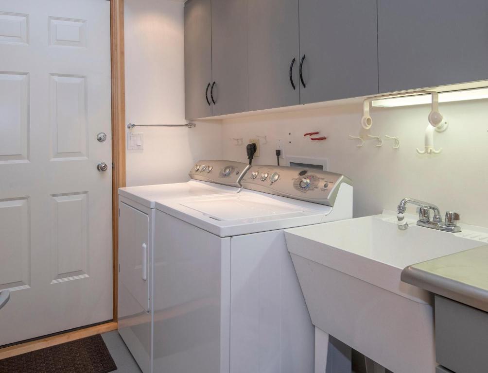 Kuchyň nebo kuchyňský kout v ubytování Sun Vail unit 32D