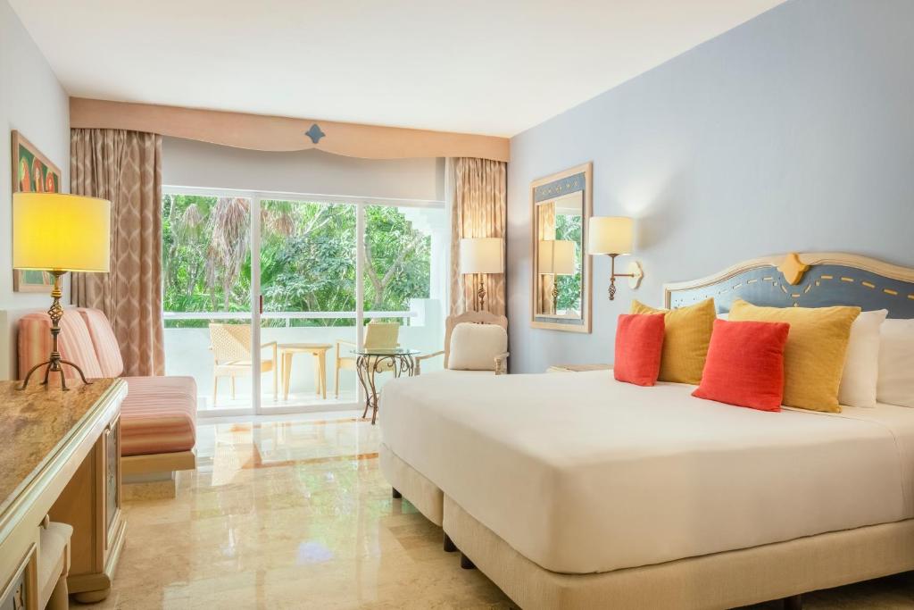 Iberostar Waves Paraíso del Mar - All Inclusive - Last Room Available