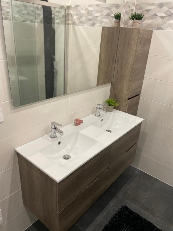 Kúpeľňa v ubytovaní Maison familiale et cosy