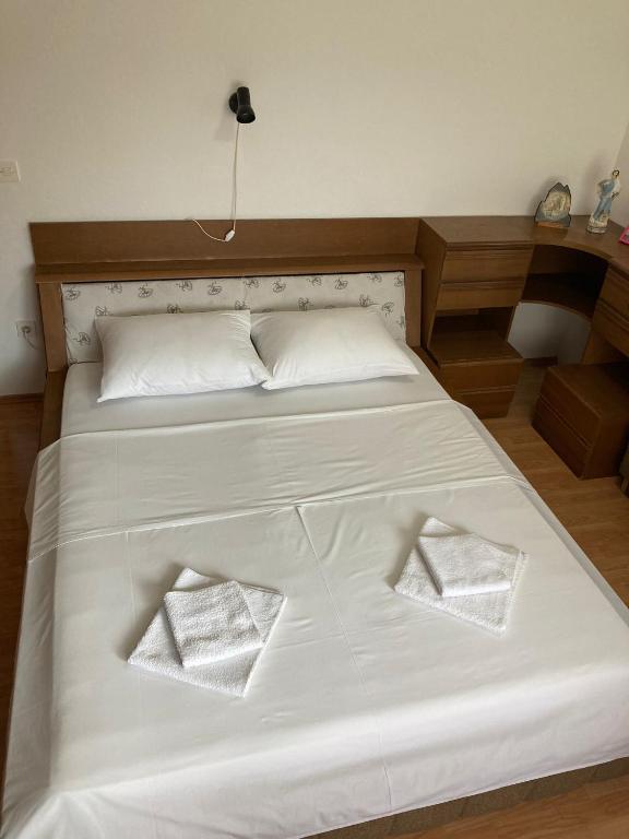 Postel nebo postele na pokoji v ubytování MIR