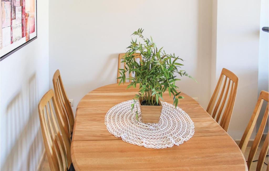 Fotografie z fotogalerie ubytování Awesome Apartment In Alfàz Del Pí v destinaci Alfaz del Pi