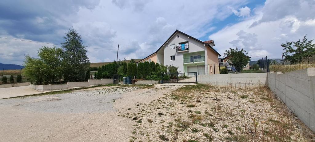 Apartman Šujica - Housity