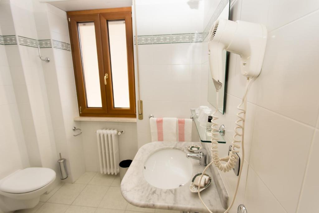 Koupelna v ubytování Hotel Grillo