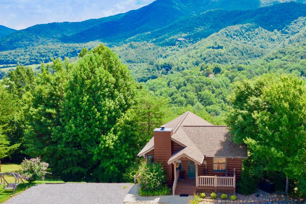 Cove Mountain Retreat