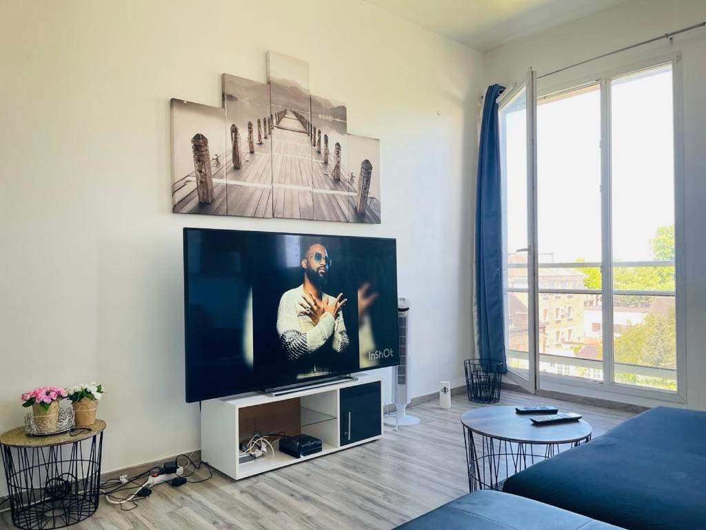 Superbe studio à la sortie de la gare