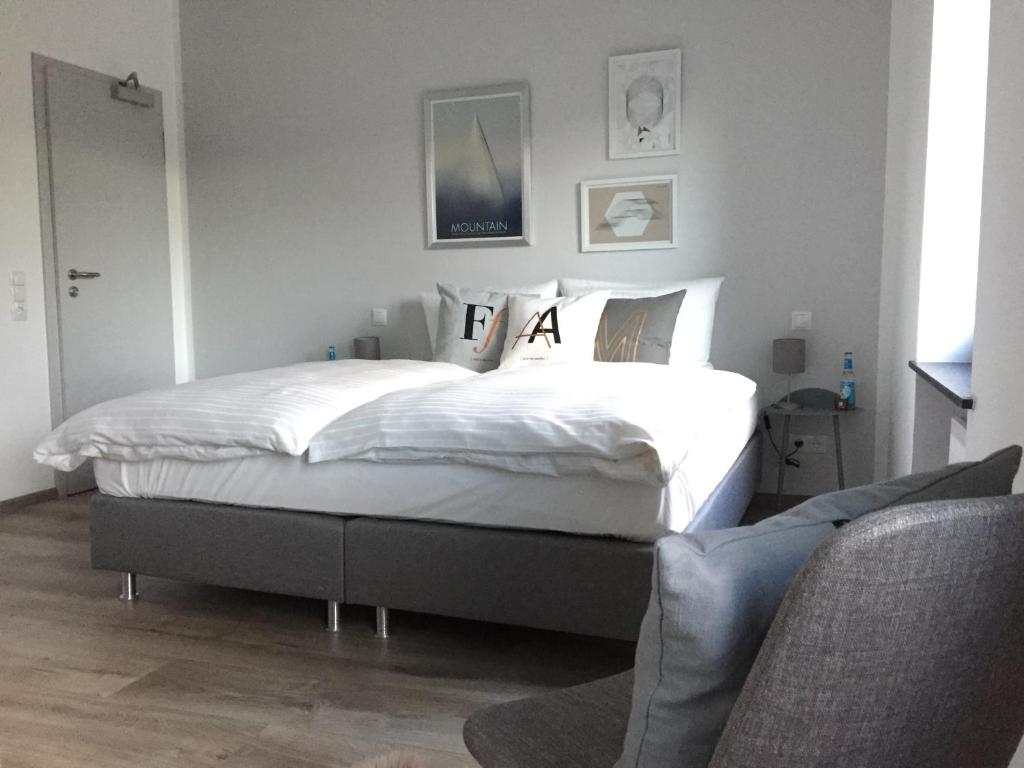 Postel nebo postele na pokoji v ubytování Boutique-Hotel "Stilvoll"