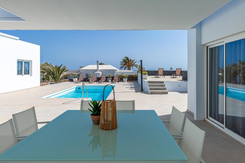 Sea Sky Lanzarote, Playa Blanca – Updated 2023 Prices