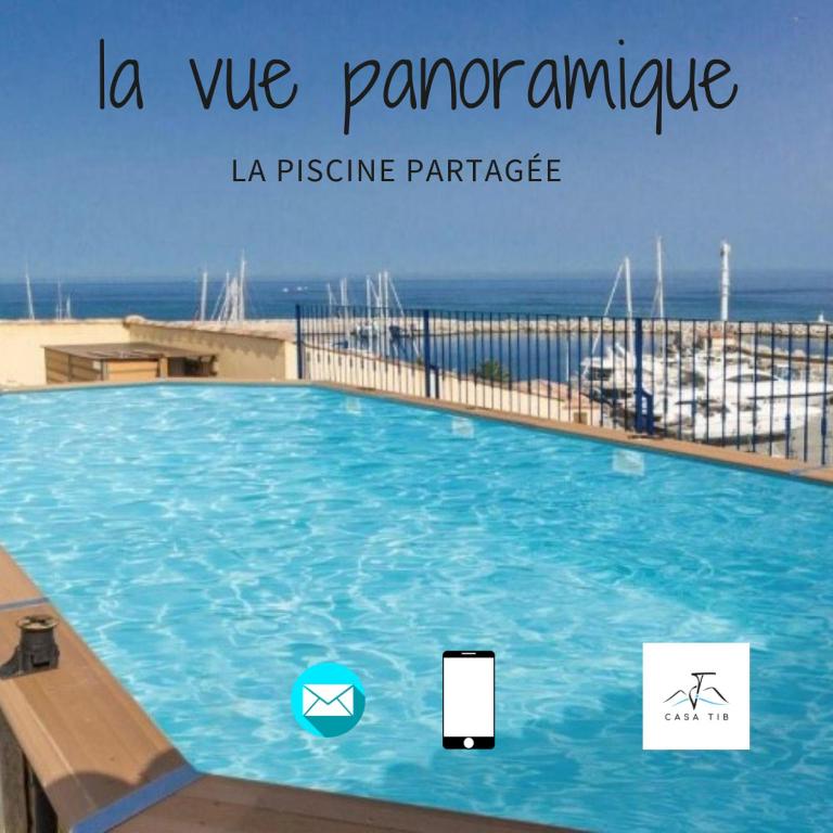 Bazén v ubytovaní Appartement centre ville avec piscine rooftop alebo v jeho blízkosti