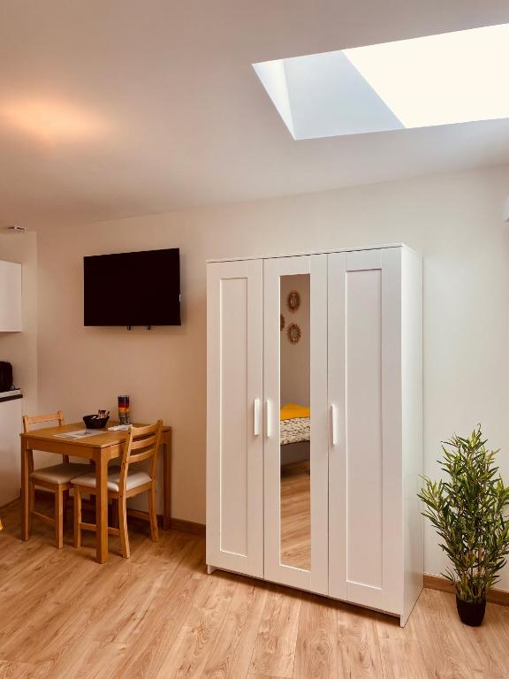 Maison De La Tour - 18