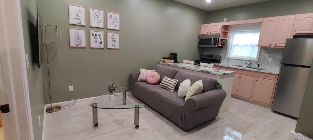 Brand new cozy Downtown apartment - Housity
