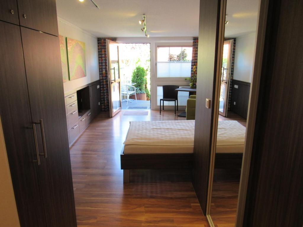 B&B Appartements Bischof & Bürk GbR - Einzelzimmer Mit Terrasse