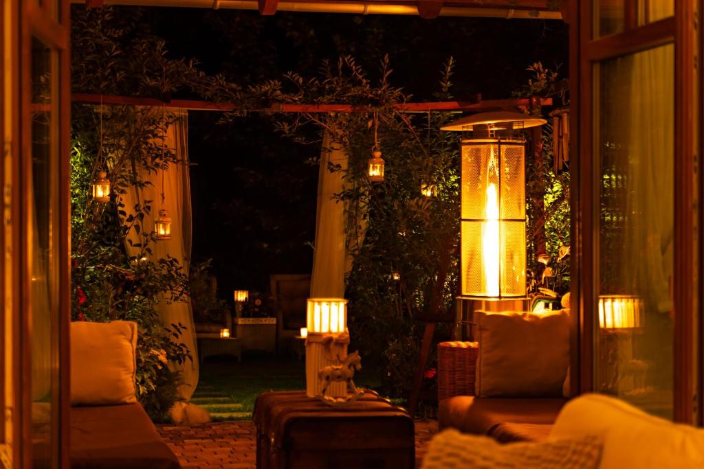 Posedenie v ubytovaní Spa Love Home Sauna Jacuzzi ROMANTYCZNY DOM DLA PARY Z PRYWATNYM SPA