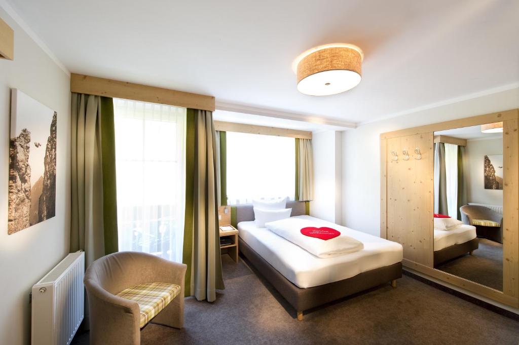 Hotel Tirolerhof 4 Sterne Superior - 11