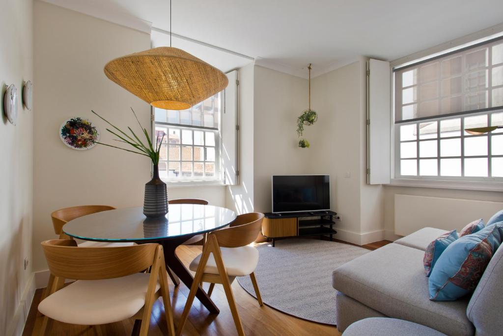 BOUTIQUE Rentals- DOURO Ribeira historical center with parking