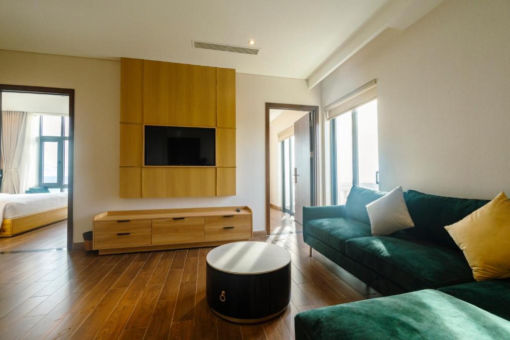 Suite Gia Đình
