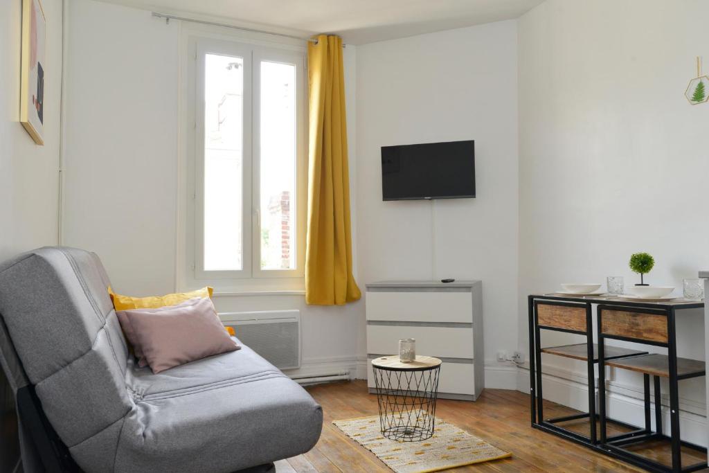 Home Group - Studio