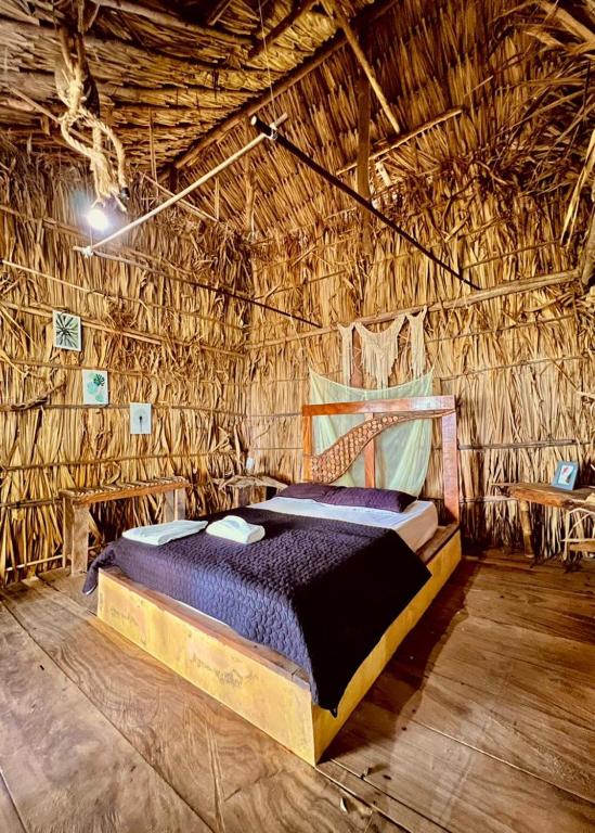 Postel nebo postele na pokoji v ubytování Mistica Island Hostel - Isla Palma