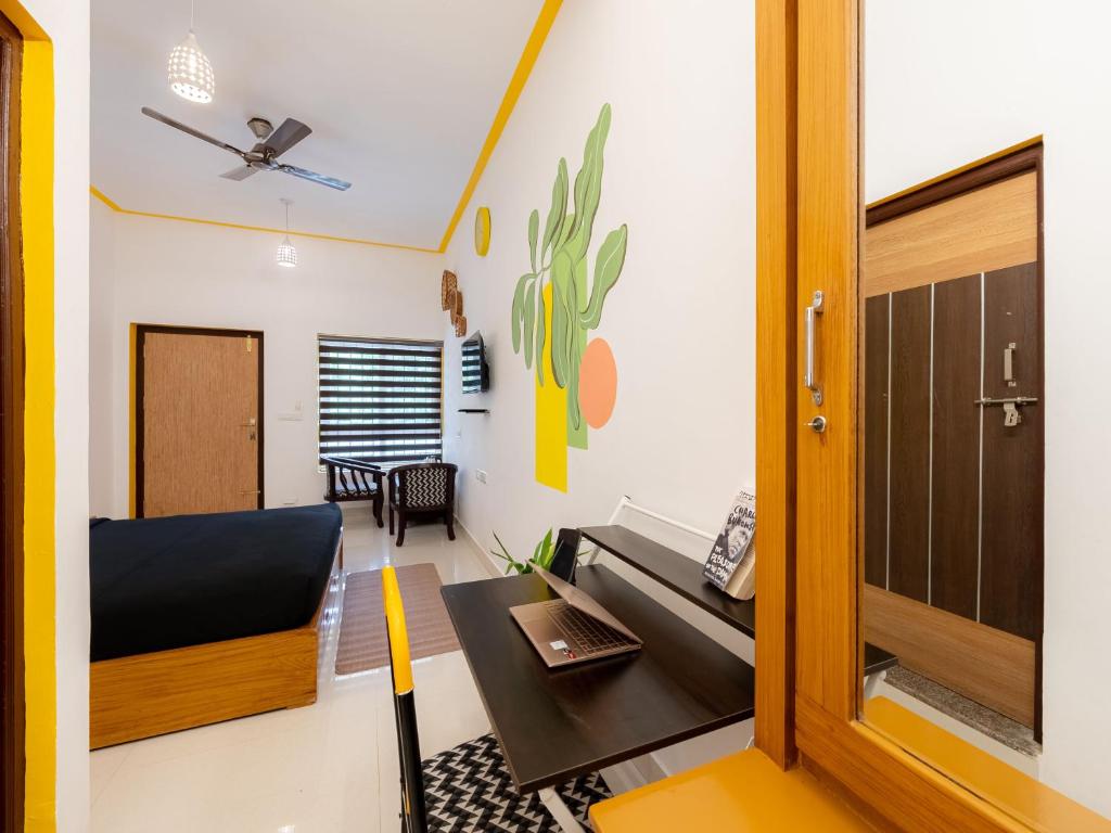Istumisnurk majutusasutuses The Hosteller Coorg, Madikeri
